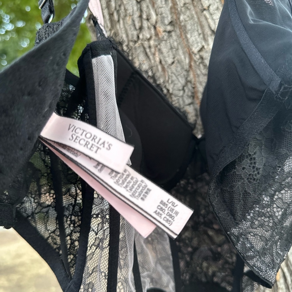 Victoria's Secret Black Lace Bustier with Pink Details - Picture 4 of 8